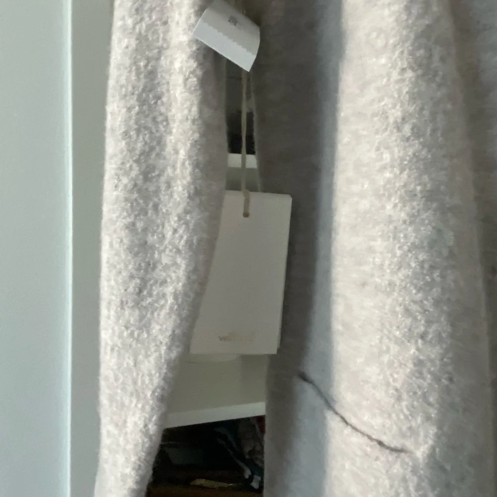 Wool coat - Picture 4 of 9
